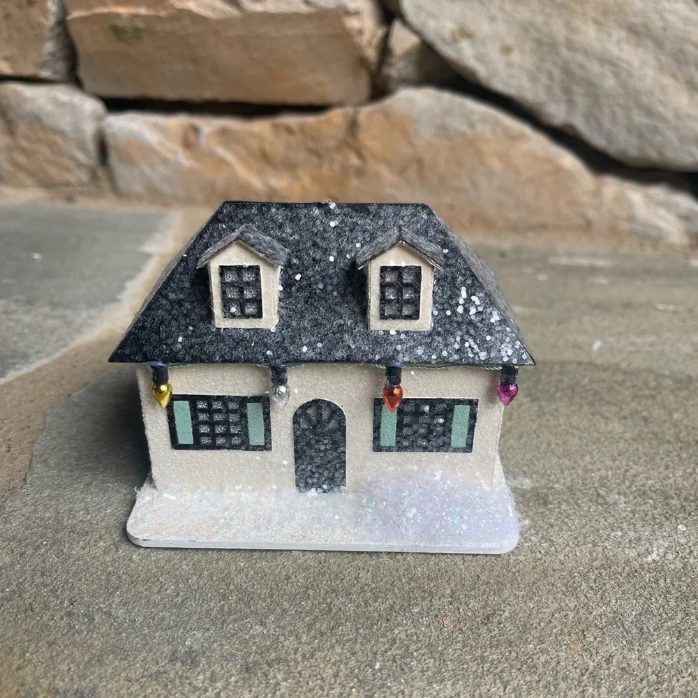 New🌟Christmas Cottage Light-Up Ornament